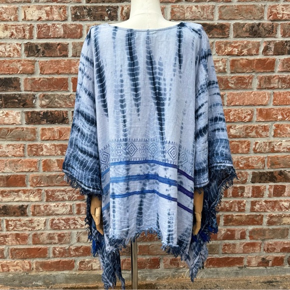 Lovestitch soft blue tie dyed poncho / OS / Excellent condition - Picture 10 of 13